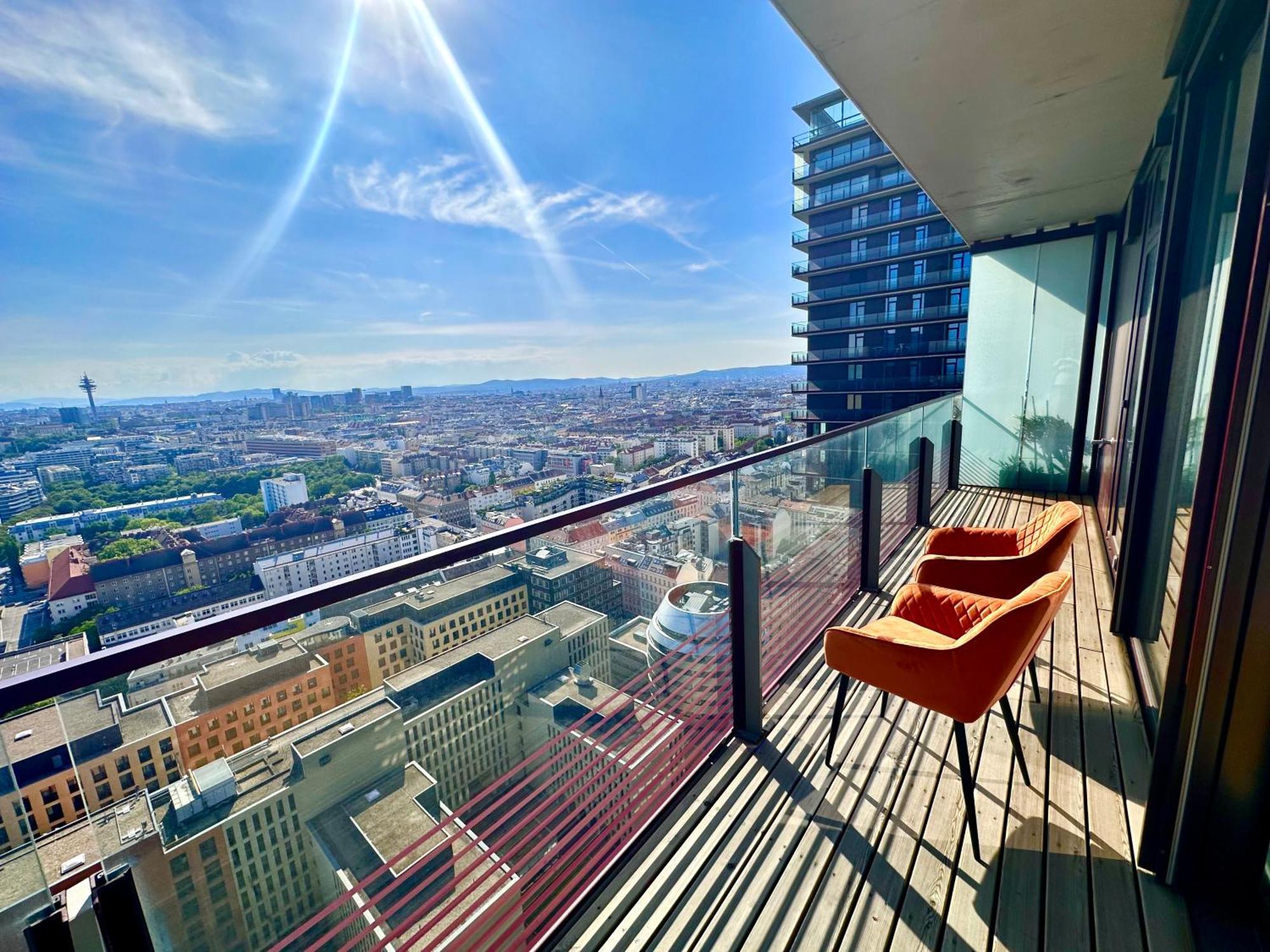 Luxury Penthouse I Rooftop Pool I Self Check-In เวียนนา ภายนอก รูปภาพ